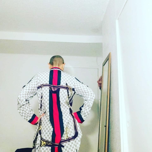 Top - Picture 2 of 3